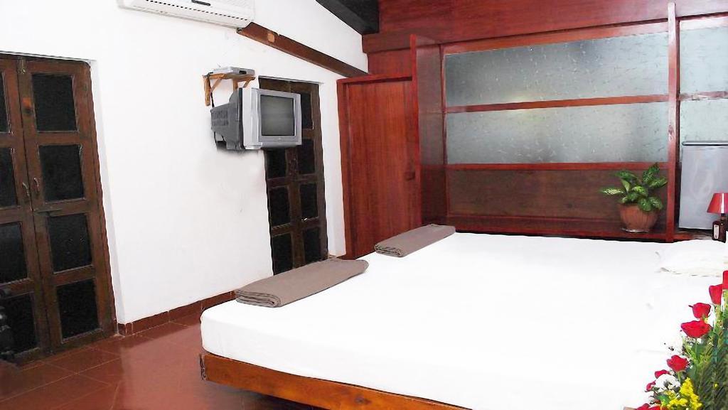 Little Italy Hotel Calangute Luaran gambar